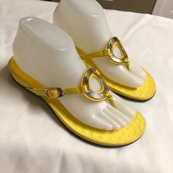 yellow vionic sandals